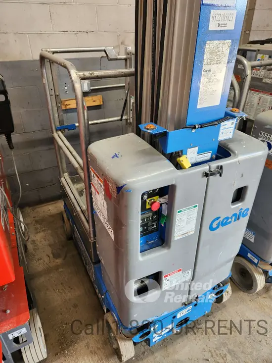 2018 Genie GR-20 Self-Propelled One-Person Lift