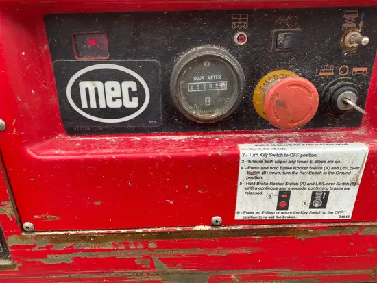 2018 MEC MICRO 19 Scissor Lift