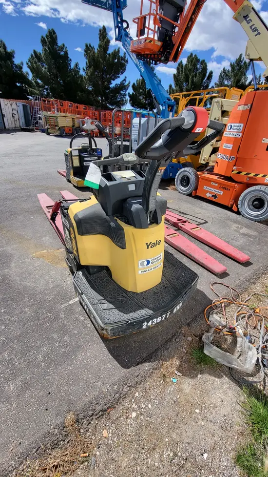 2020 YALE MPE060-VG Jack