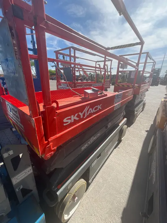 2017 Skyjack SJIII3226 Scissor Lift