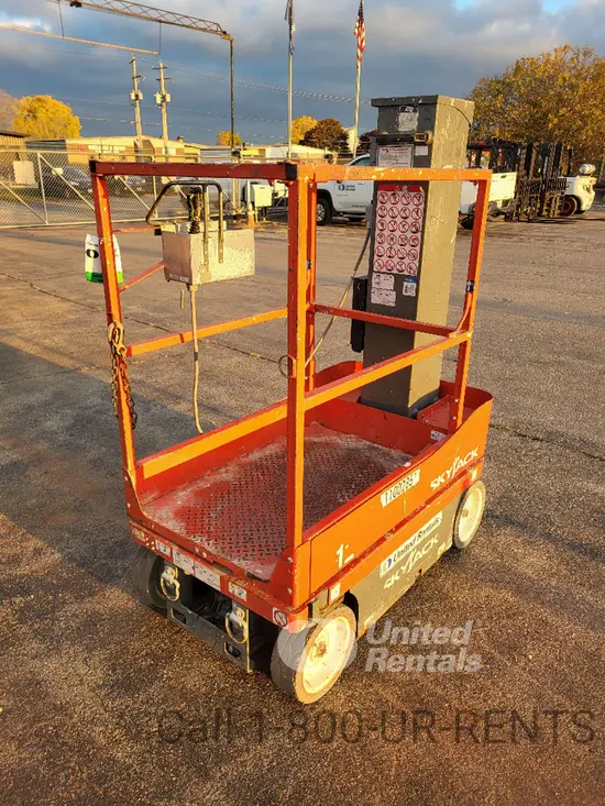 2019 Skyjack SJ12 Self-Propelled One-Person Lift