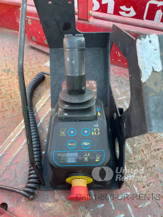 2019 MEC MICRO 19 Scissor Lift
