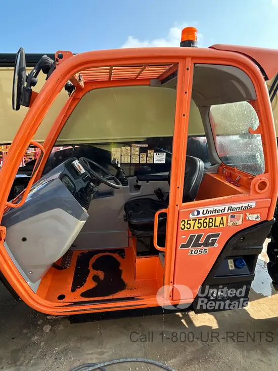 2016 JLG 1055 Forklift