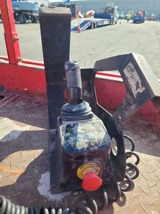 2018 MEC MICRO 19 Scissor Lift