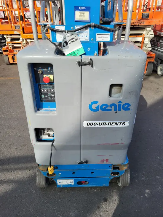 2018 Genie GR-20 Self-Propelled One-Person Lift