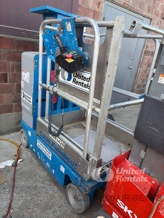 2019 Genie GR-12 Self-Propelled One-Person Lift