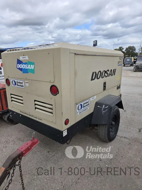 2019 Doosan P425/HP375WCU Air Compressor
