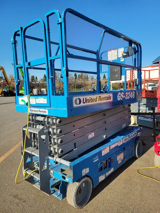 2018 Genie GS-3246 Scissor Lift