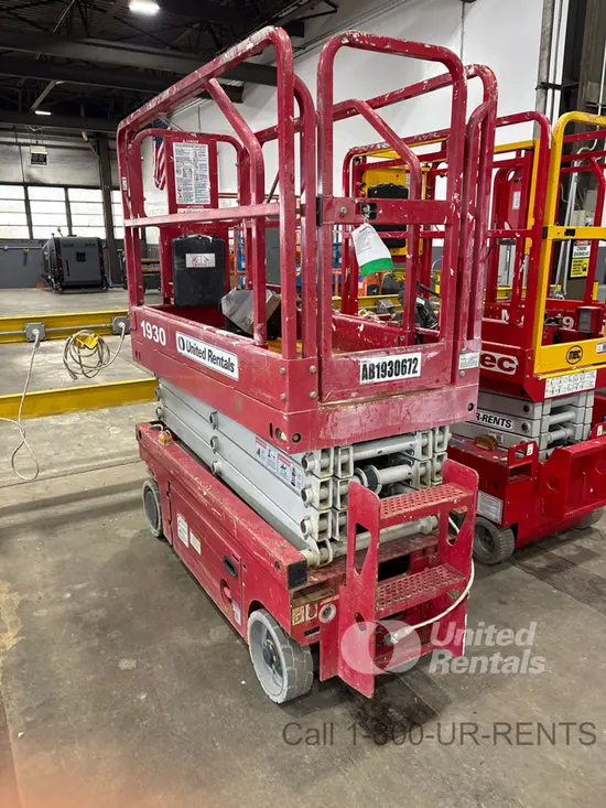 2017 MEC 1930SE Scissor Lift