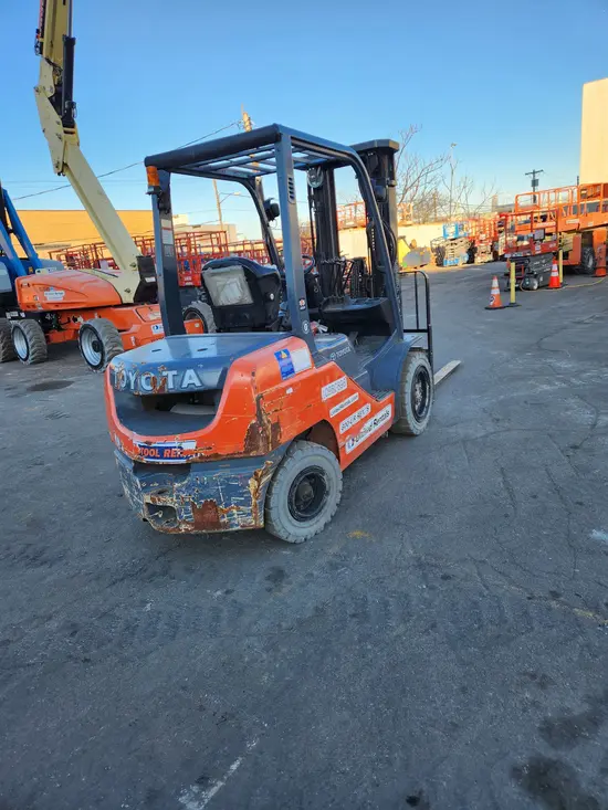 2019 Toyota 8FDU30 Warehouse Forklift