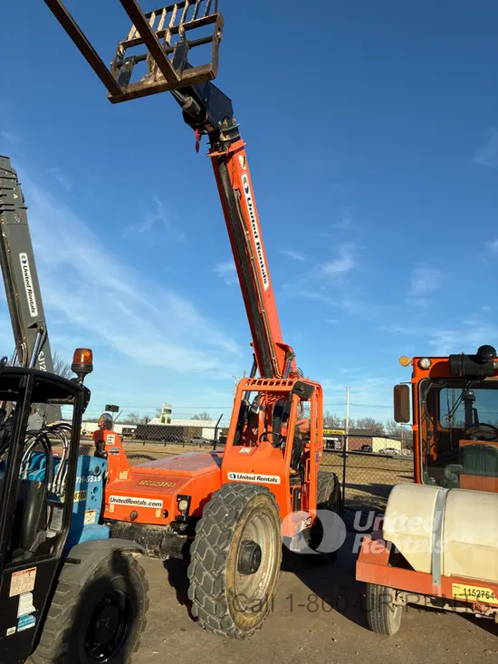 2018 SKYTRAK 8042 Forklift