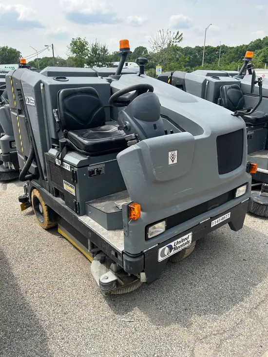 2022 KARCHER B 300 RI LPG Scrubber