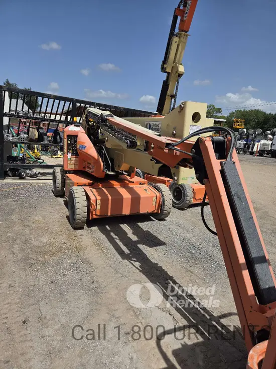 2018 JLG E450AJ Articulating Boom Lift