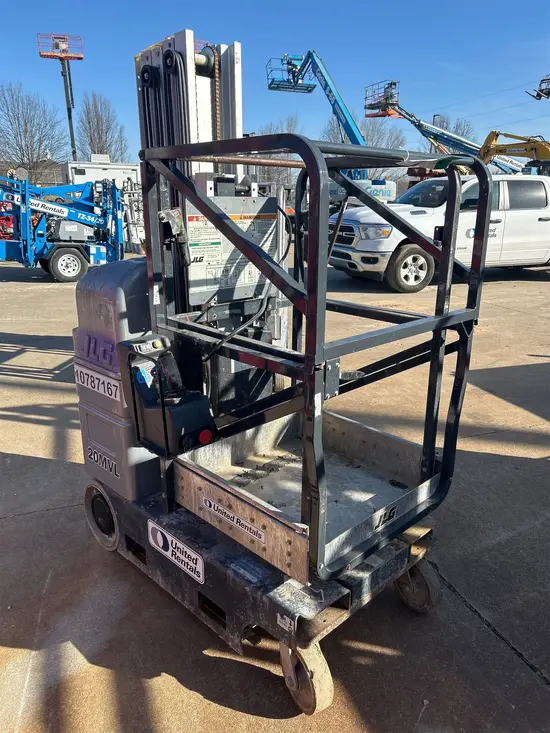 2018 JLG 20MVL Self-Propelled One-Person Lift