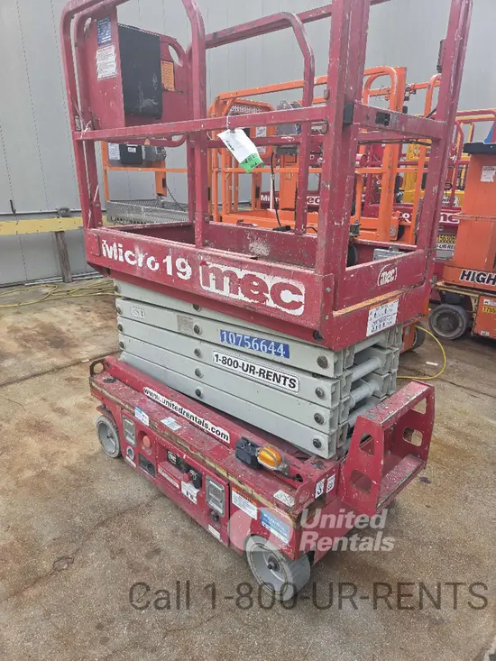 2018 MEC MICRO 19 Scissor Lift