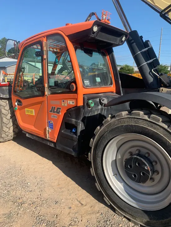 2019 JLG 1055 Forklift