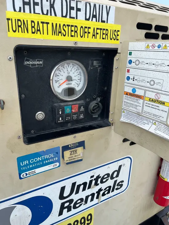2019 Doosan P425/HP375WCUT4 Air Compressor