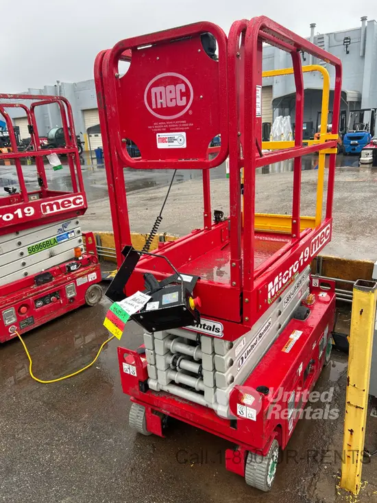 2022 MEC MICRO 19 Scissor Lift