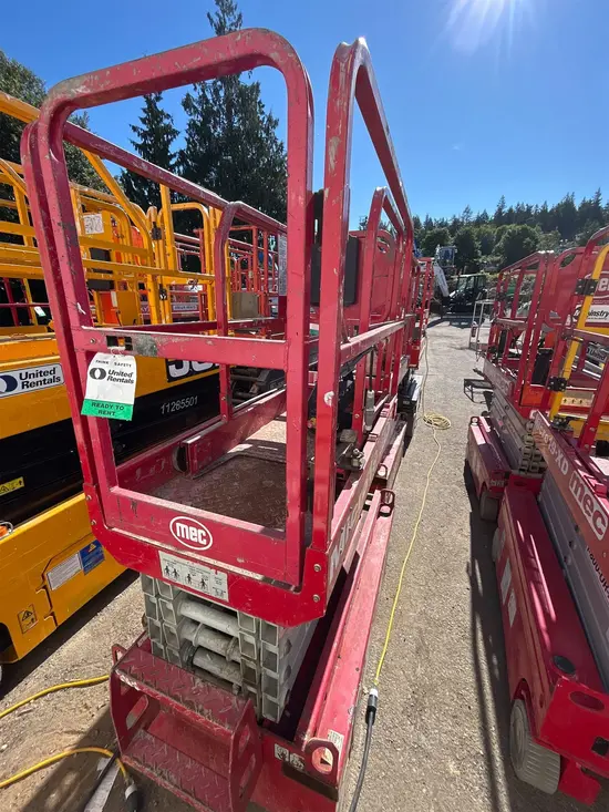 2018 MEC MICRO 19 Scissor Lift