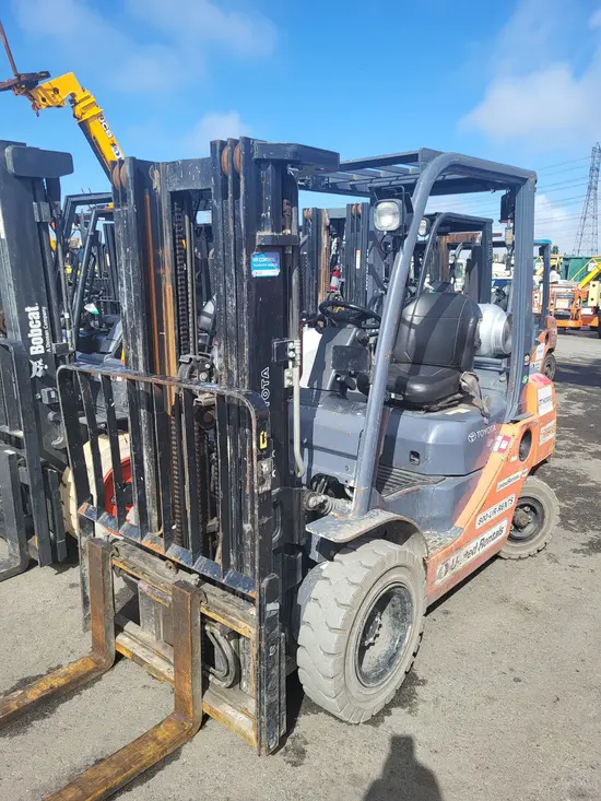 2019 Toyota 8FGU25 Warehouse Forklift