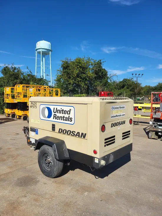 2021 Doosan P425/HP375WCUT4 Air Compressor
