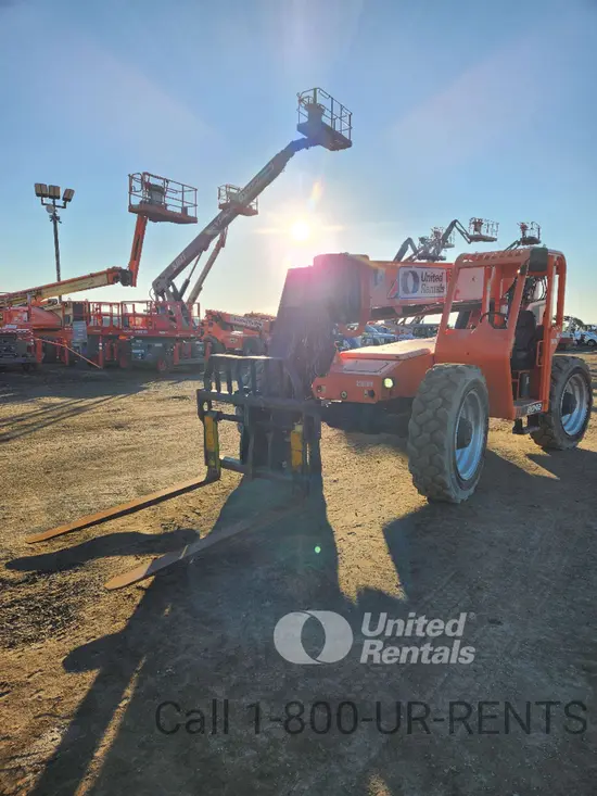 2019 SKYTRAK 8042 Forklift