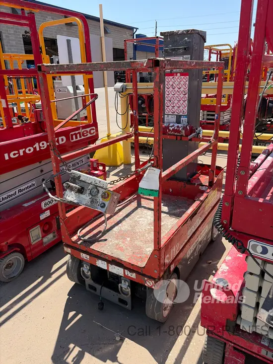 2018 Skyjack SJ12 Self-Propelled One-Person Lift