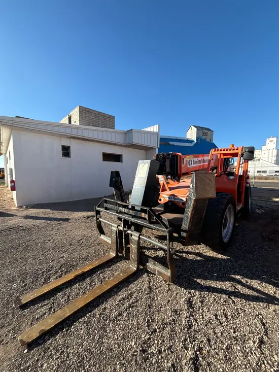 2017 SKYTRAK 10054 Forklift