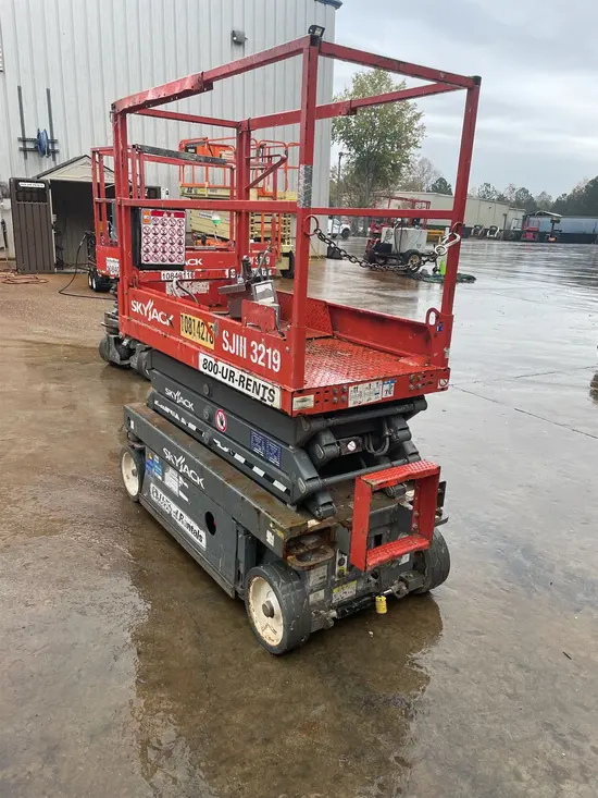 2018 Skyjack SJIII3219 Scissor Lift
