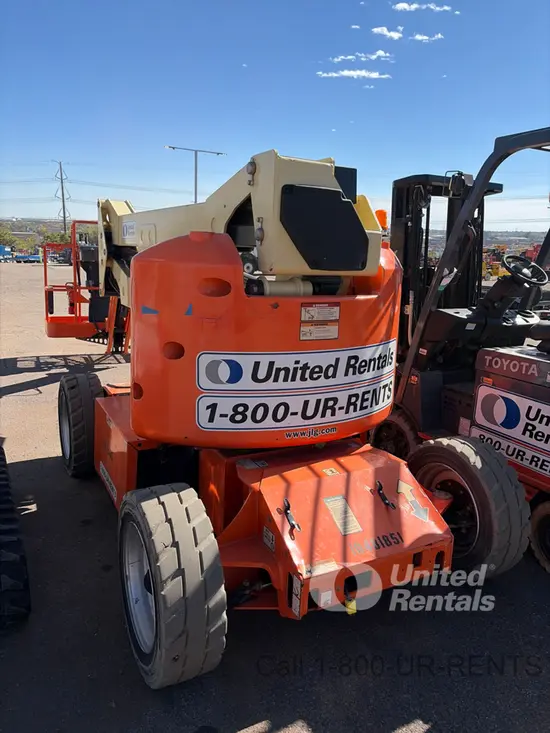 2016 JLG E450AJ Articulating Boom Lift