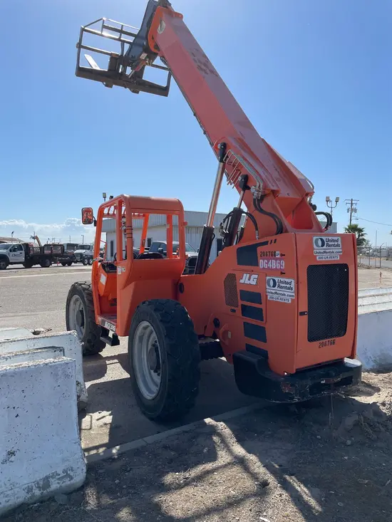 2018 SKYTRAK 6036 Forklift