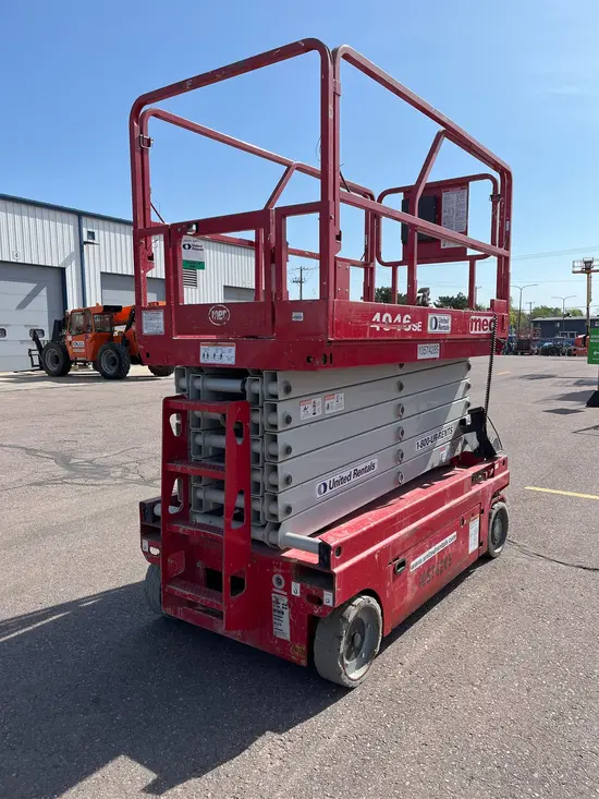 2017 MEC 4046SE Scissor Lift