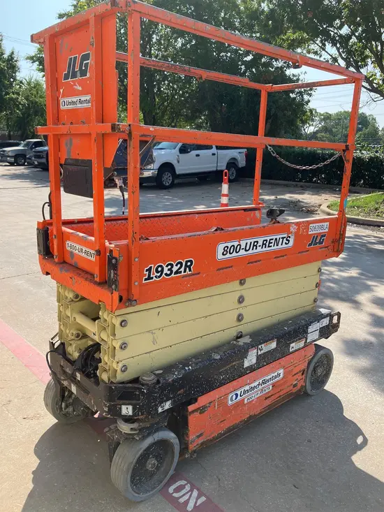 2017 JLG 1932R Scissor Lift