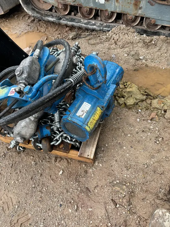 2013 JD NEUHAUS PROFI 3T 6T Hoist
