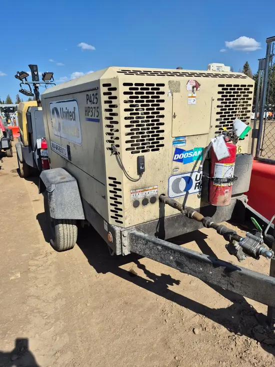 2018 Doosan P425/HP375WCUT4 Air Compressor