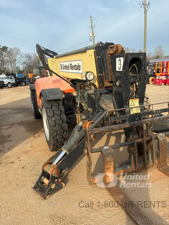 2019 JLG 1055 Forklift