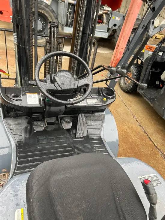2018 Toyota 8FGU30 Warehouse Forklift