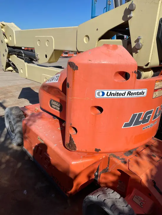2012 JLG E400AJPN Articulating Boom Lift