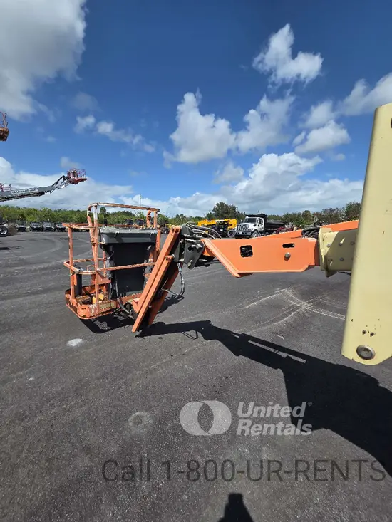 2016 JLG E400AJPN Articulating Boom Lift