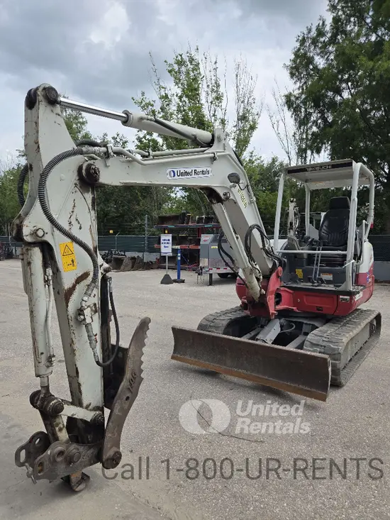2022 Takeuchi TB250-2R Mini Excavator