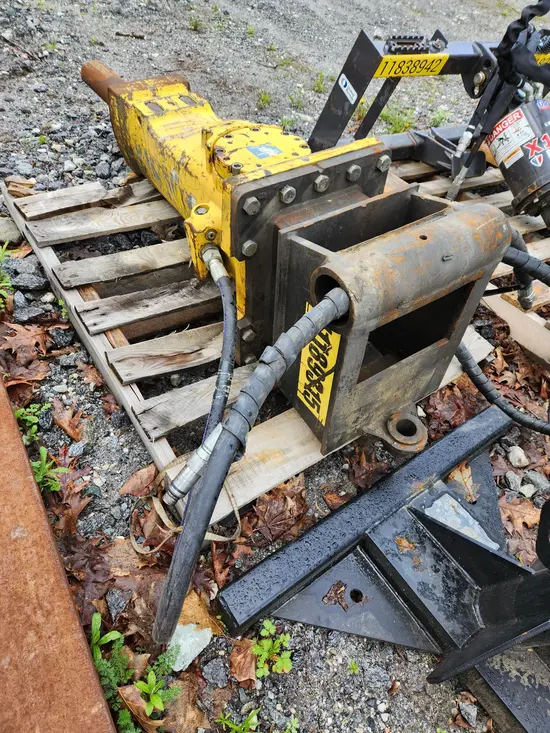 2021 Epiroc SB 552 Attachment