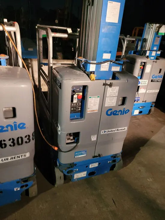2018 Genie GR-20 Self-Propelled One-Person Lift