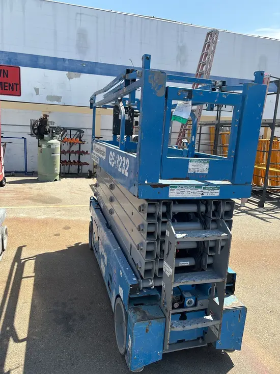 2018 Genie GS-3232 Scissor Lift