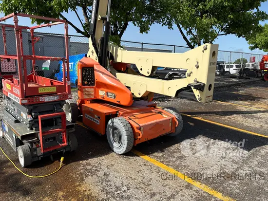 2016 JLG E400AJPN Articulating Boom Lift