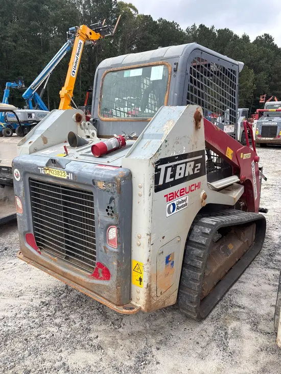 2022 Takeuchi TL8R2R Track Loader