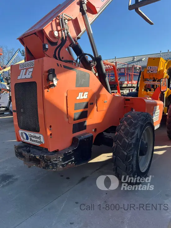 2018 SKYTRAK 8042 Forklift