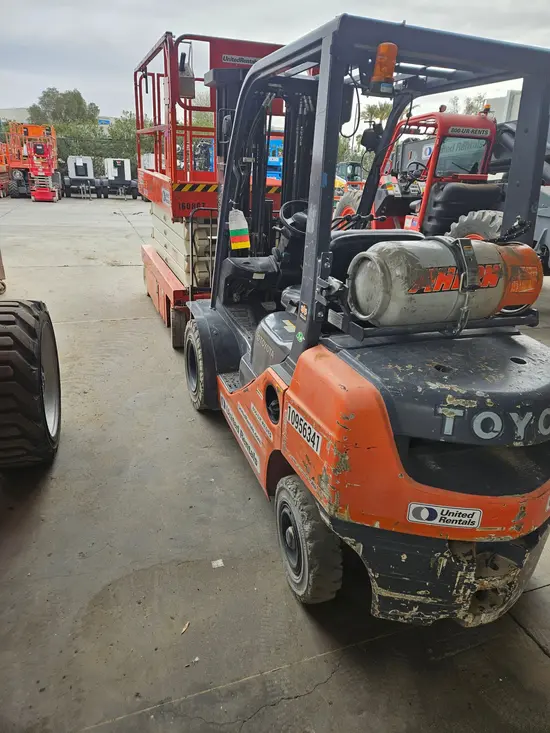 2019 Toyota 8FGU25 Warehouse Forklift