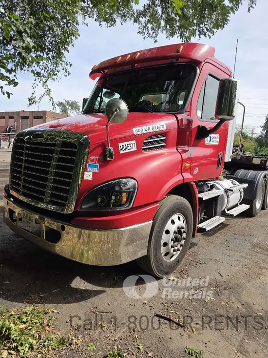 2020 Freightliner CA113DCD6X4