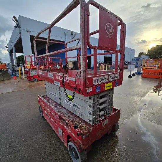 2017 MEC 3346SE Scissor Lift