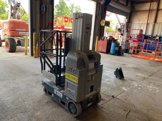2018 JLG 20MVL Self-Propelled One-Person Lift